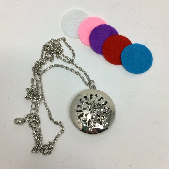 Set of 5 Locket Diffusers (Makes great gifts!) - Picture 5 of 9